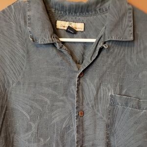 Tommy bahama blue/slate 100% silk Large